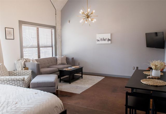 2205 Mckinney Street 309, Houston, TX 77003