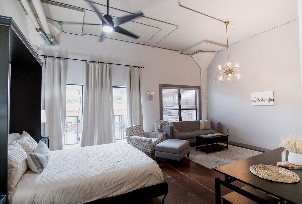 2205 Mckinney Street 309, Houston, TX 77003