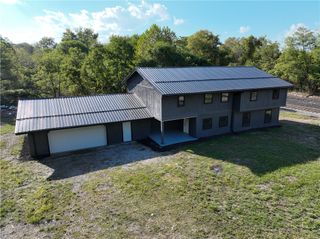 45 Hogsett Ln, North Union Twp, PA 15401