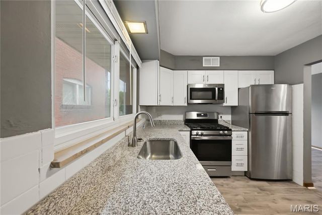 3236 S Compton Avenue, St Louis, MO 63118
