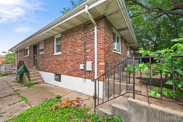 3236 S Compton Avenue, St Louis, MO 63118