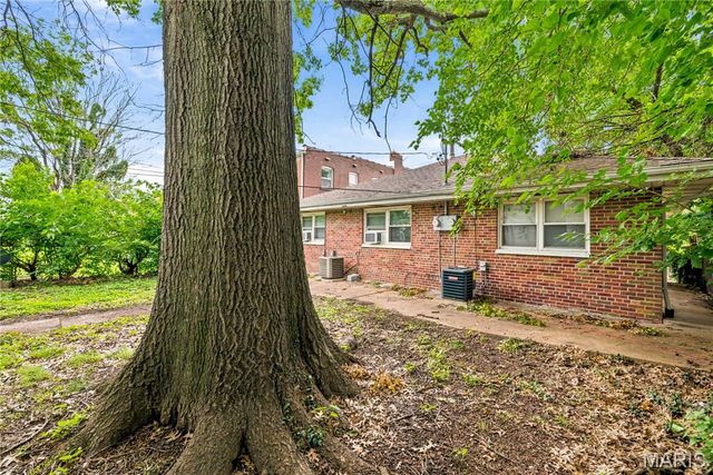3236 S Compton Avenue, St Louis, MO 63118