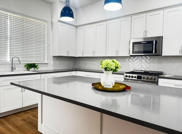 12102 Savannah Avenue, Lubbock, TX 79424