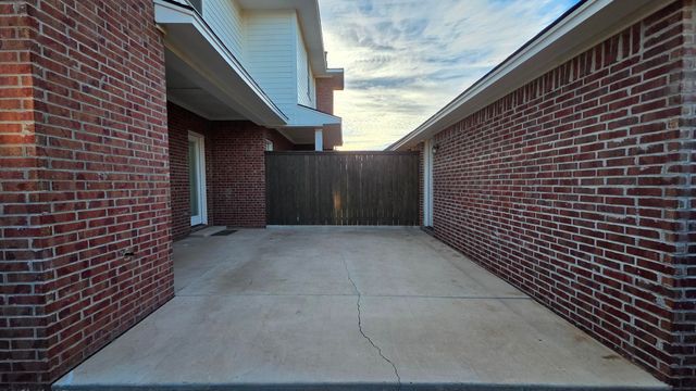 12102 Savannah Avenue, Lubbock, TX 79424