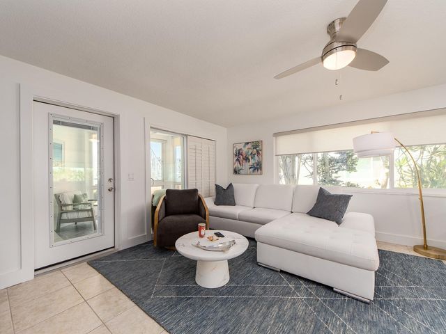 241 SKIFF POINT 1, Clearwater Beach, FL 33767