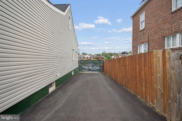 1103 DUNDALK AVE, Baltimore, MD 21224