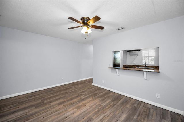 9614 CHARLESBERG DRIVE, Tampa, FL 33635