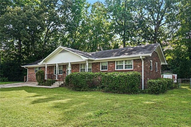 3383 Navaho Trail SE, Smyrna, GA 30080