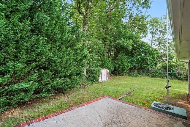 3383 Navaho Trail SE, Smyrna, GA 30080