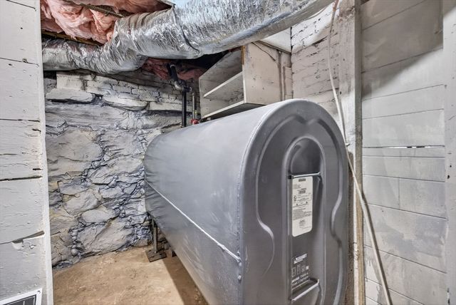 12 Linden St, Berlin, MA 01503