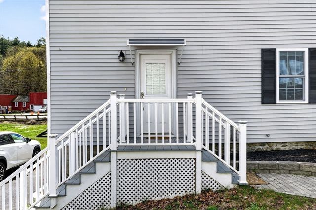 12 Linden St, Berlin, MA 01503