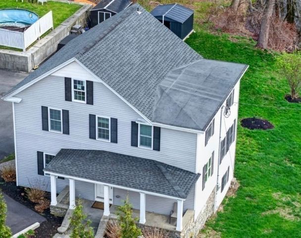 12 Linden St, Berlin, MA 01503