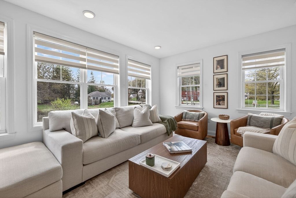 12 Linden St, Berlin, MA 01503