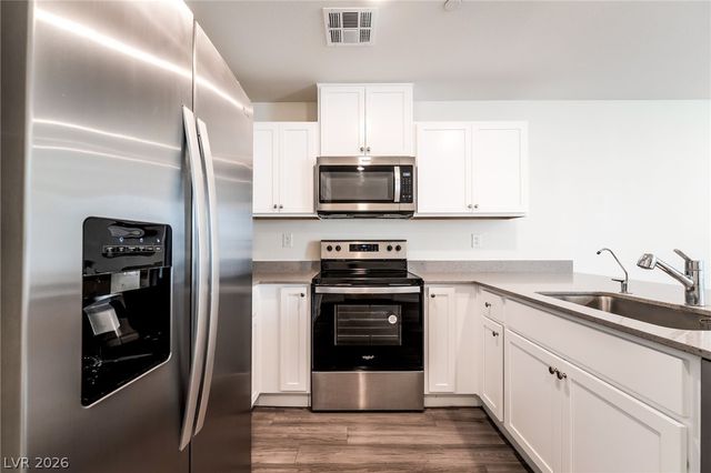 9935 Daffodil Hills Street, Las Vegas, NV 89141