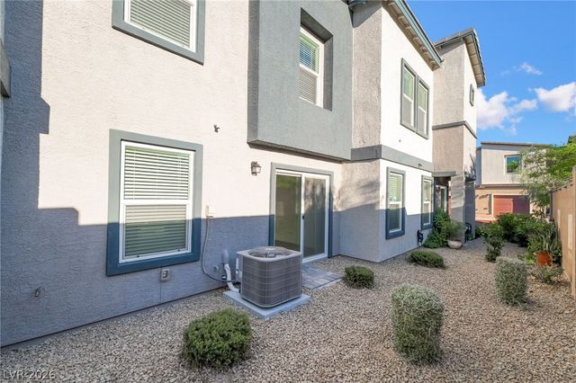 9935 Daffodil Hills Street, Las Vegas, NV 89141