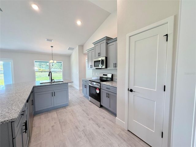 10443 SUNBURY DRIVE, Port Charlotte, FL 33981