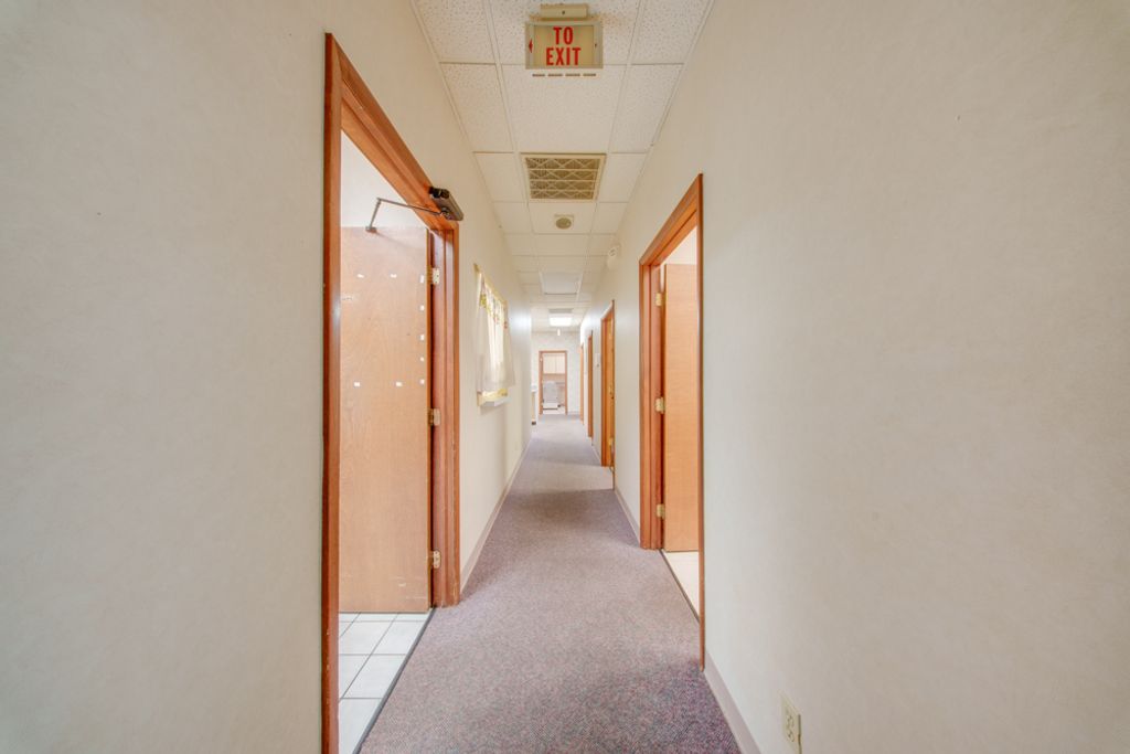 Image 12 of property listing at 3307 Broadway Street 140, Mt Vernon, IL 62864