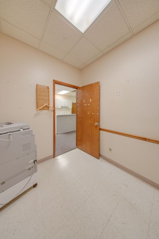 Image 21 of property listing at 3307 Broadway Street 140, Mt Vernon, IL 62864