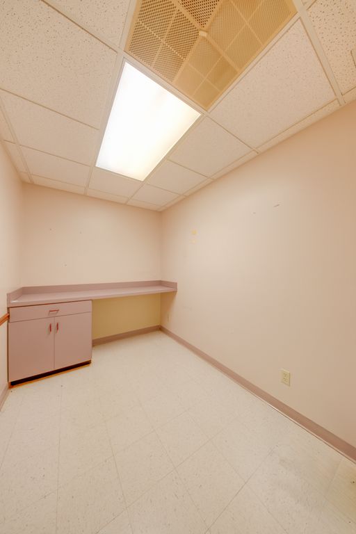 Image 26 of property listing at 3307 Broadway Street 140, Mt Vernon, IL 62864