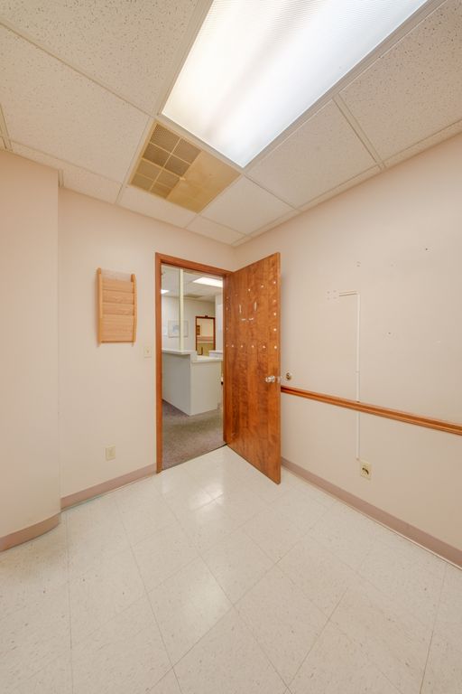 Image 27 of property listing at 3307 Broadway Street 140, Mt Vernon, IL 62864