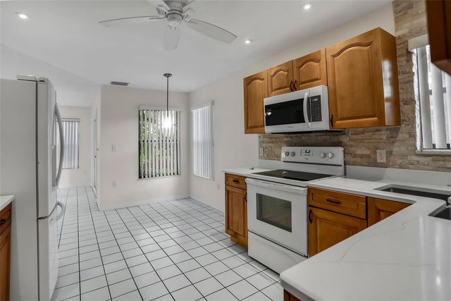 1133 COLONY ARMS COURT, Lakeland, FL 33813
