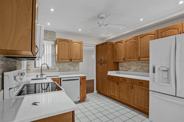 1133 COLONY ARMS COURT, Lakeland, FL 33813