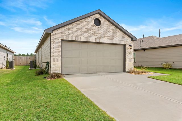 166 Sterling River Lane, Magnolia, TX 77354