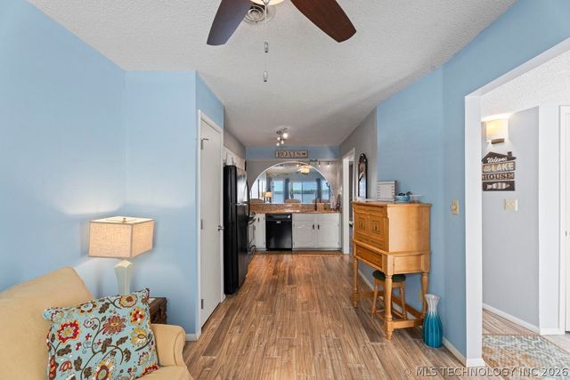810 N 46th Street, Grove, OK 74464