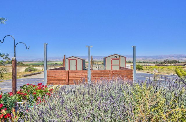 844 River Road, Salinas, CA 93908