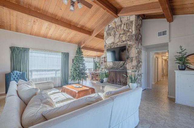 844 River Road, Salinas, CA 93908