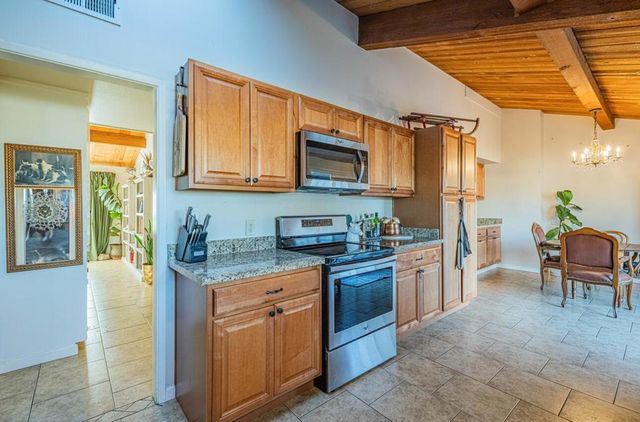 844 River Road, Salinas, CA 93908