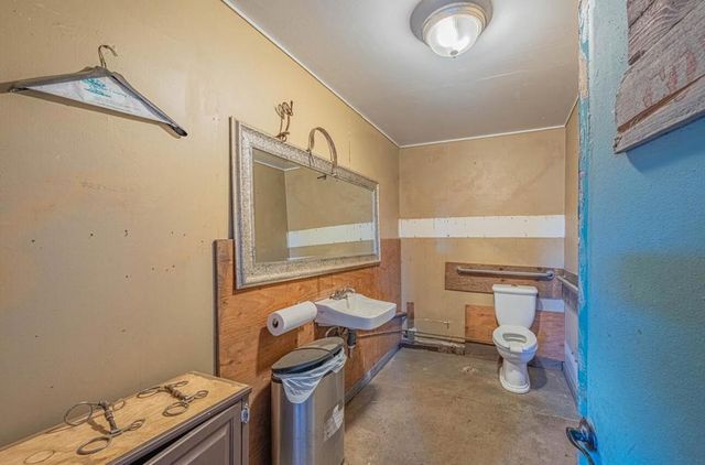 844 River Road, Salinas, CA 93908