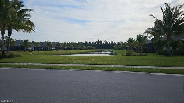 2305 Ariane DR, Naples, FL 34112