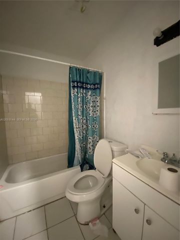 3956 NW 182nd Ln, Miami Gardens, FL 33055