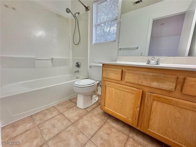 9916 La Paca Avenue, Las Vegas, NV 89117