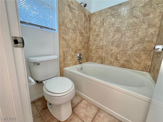 9916 La Paca Avenue, Las Vegas, NV 89117