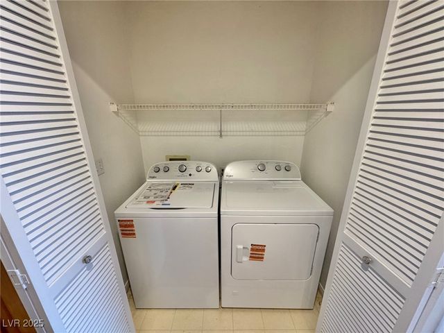 9916 La Paca Avenue, Las Vegas, NV 89117