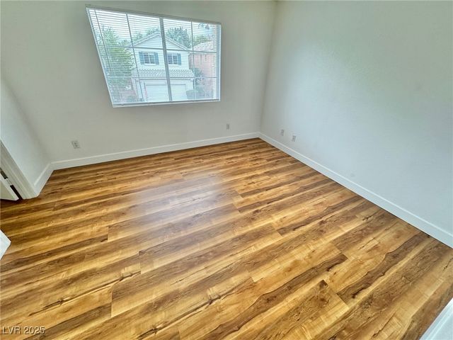 9916 La Paca Avenue, Las Vegas, NV 89117