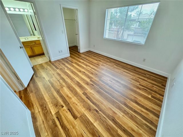 9916 La Paca Avenue, Las Vegas, NV 89117