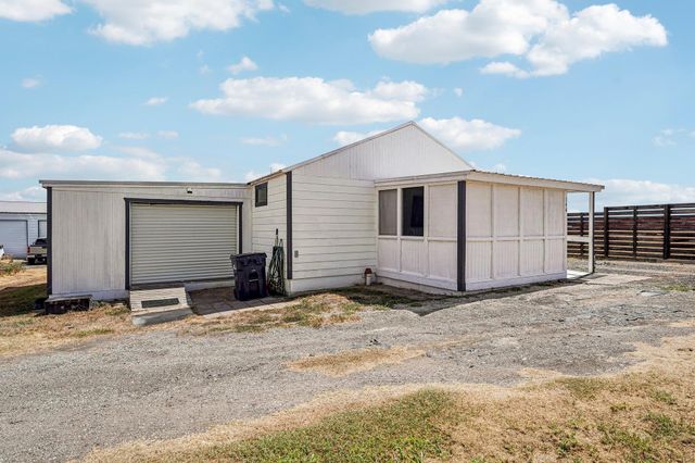 140 Family CIR, Hutto, TX 78634