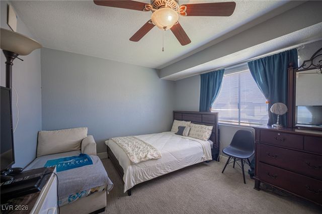 582 Blue Lagoon Drive, Las Vegas, NV 89110