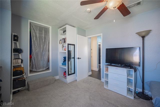 582 Blue Lagoon Drive, Las Vegas, NV 89110