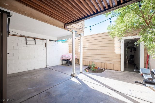 582 Blue Lagoon Drive, Las Vegas, NV 89110