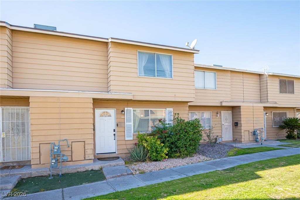 582 Blue Lagoon Drive, Las Vegas, NV 89110