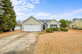 145 Chapel Hill Drive, Raeford, NC 28376