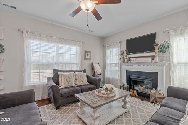 805 Buckner Court, Fuquay Varina, NC 27526