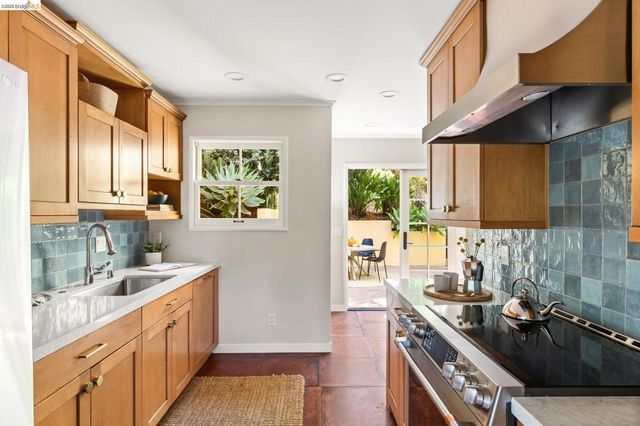 639 Jean St, Oakland, CA 94610
