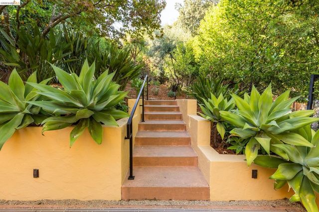 639 Jean St, Oakland, CA 94610