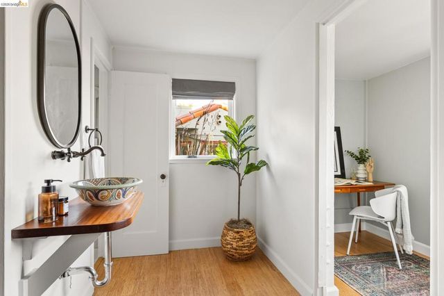 639 Jean St, Oakland, CA 94610