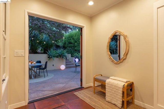 639 Jean St, Oakland, CA 94610